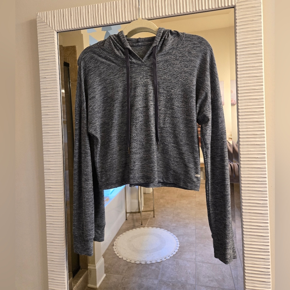 🌟Blue Hooded Women's Light Workout Sweater Size MEDIUM PTP 22 1/2"